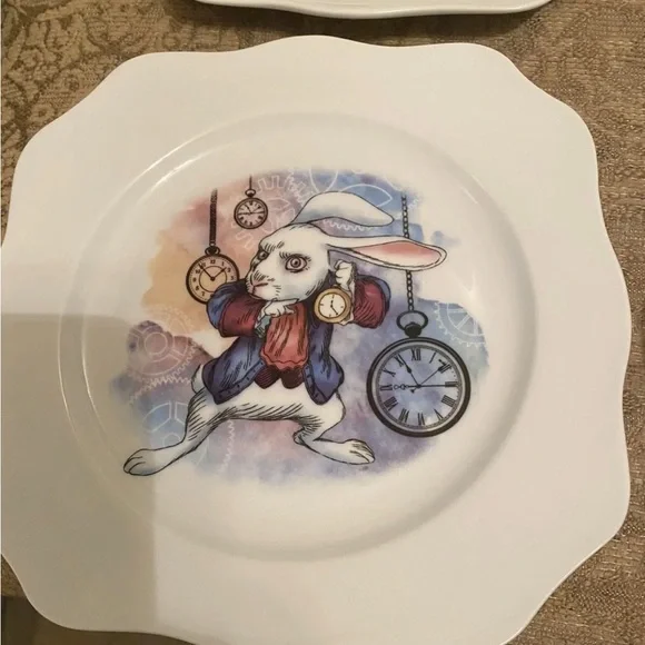 Disney’s Alice Through The Looking Glass Square Plates HTF!. New